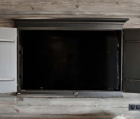 TV veggskap her vist med 50'' skjerm. Oppgi dine TV mål  og vi tilpasser ditt skap til din skjermstørrelse.